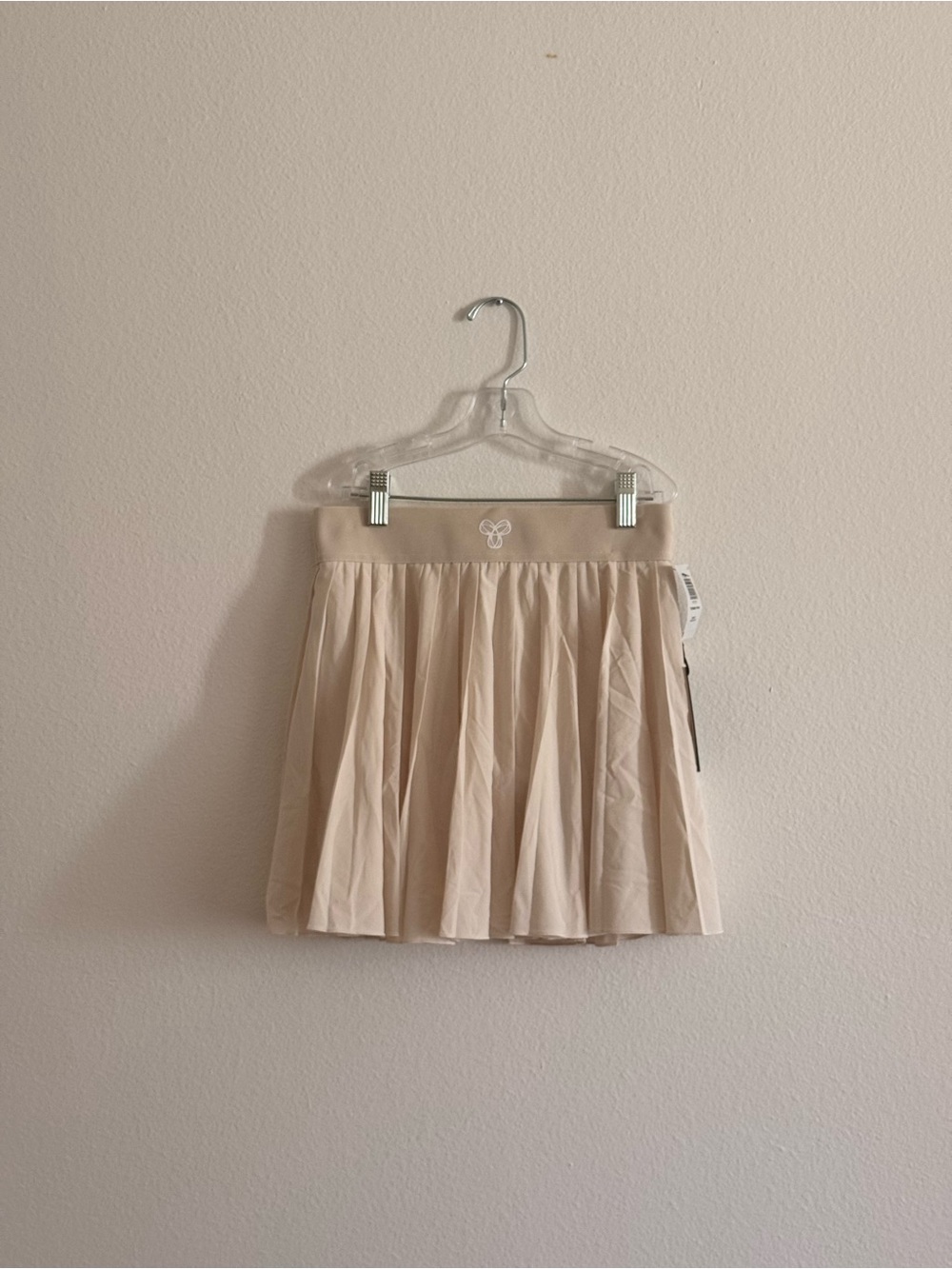 Aritzia Cream Pleated Mini Skirt TNAction
